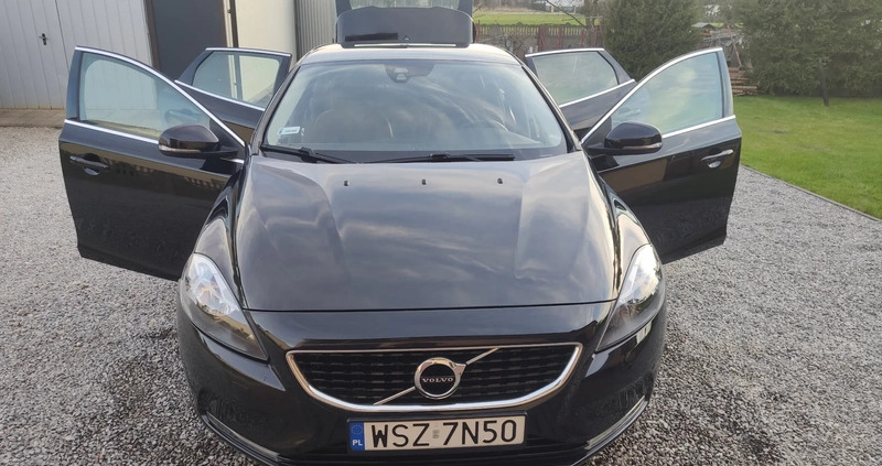 Volvo V40 cena 46000 przebieg: 74788, rok produkcji 2016 z Bierutów małe 466